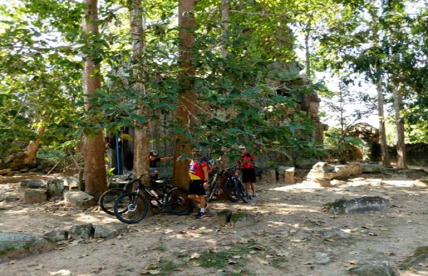 Secret Temple, Siem reap cycling tour